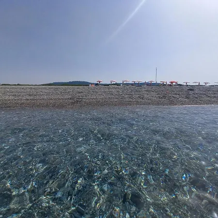 Pizzo Beach Club 88f